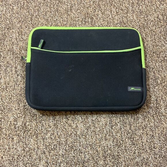 Stylish Black and Green Tablet Sleeve with Protective Padding - Picture 3 of 13